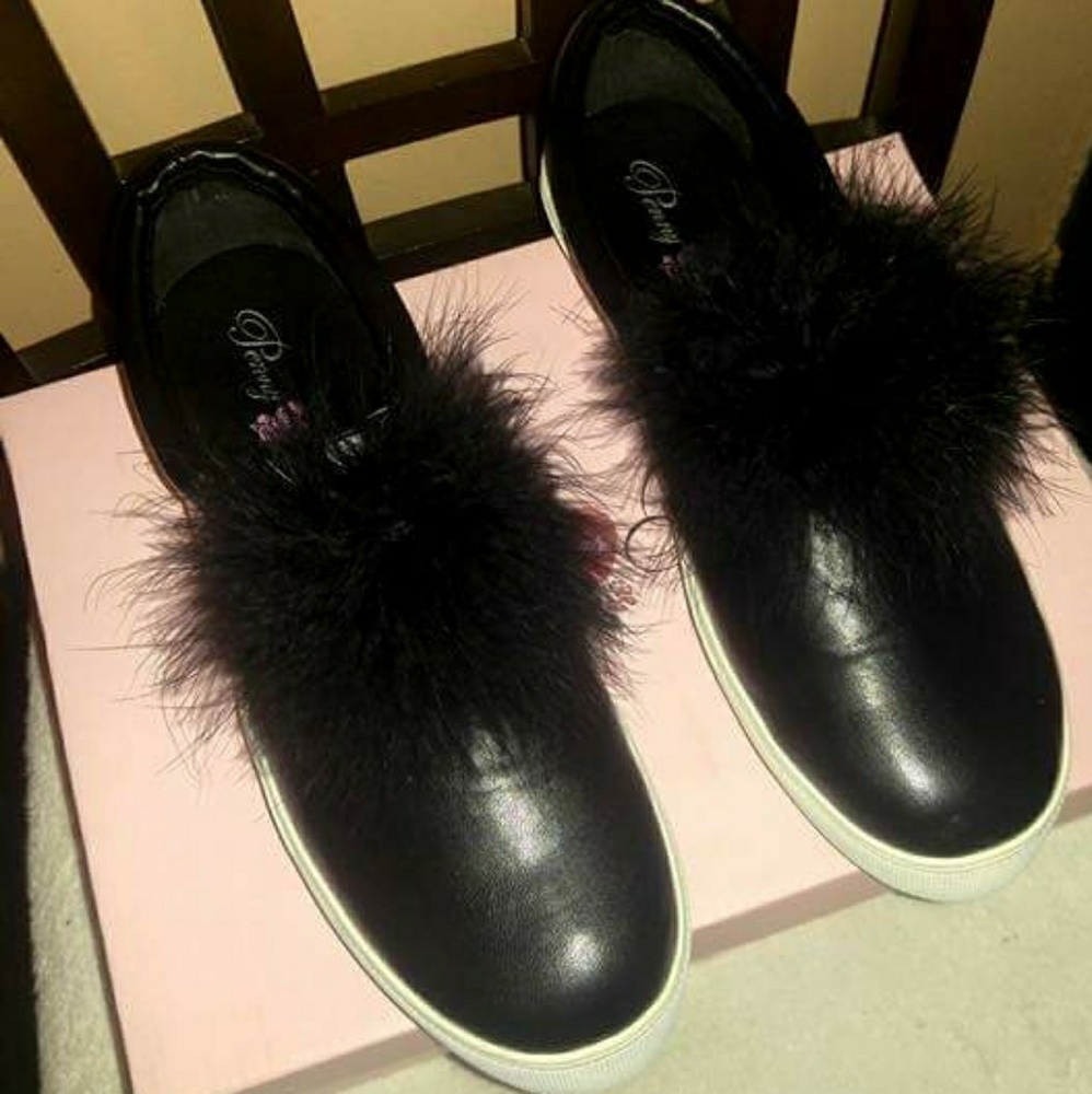 Stylish slip on flats